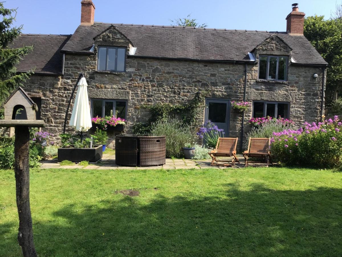 Lee House Farm Holiday Cottage With Possible Use Of Hot Tub Ninety Pounds A Session Waterfall Exterior photo